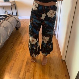 Billabong floral pants